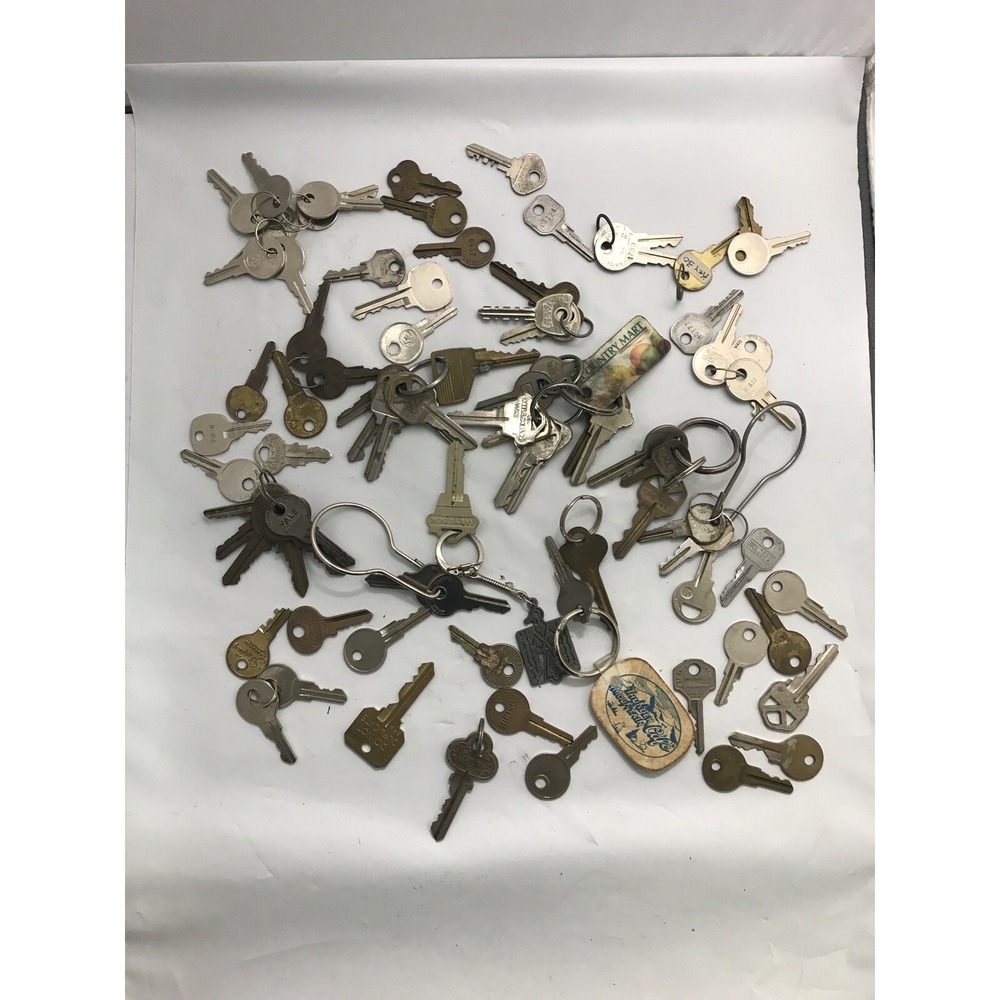 Vintage Junk Drawer Lot‎ Of Old Keys about 88 Steam Punk Scrapbook Artist 2 LBS